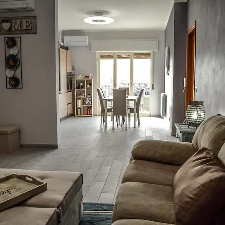 Emerella Luxury Suites Grotteria *