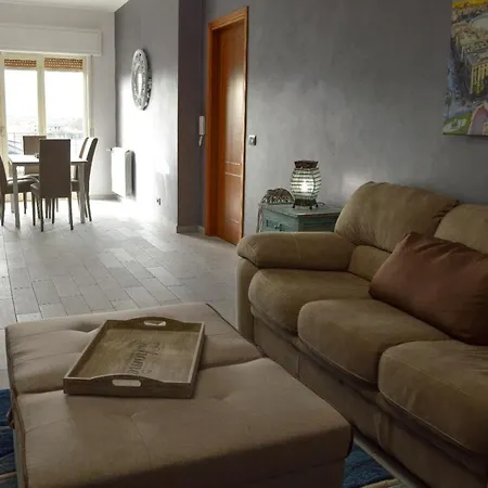 Emerella Luxury Suites Grotteria Apartment *